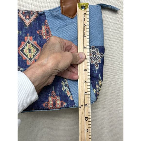 Canyon Sky Southwestern Design & Denim Hobo Style Handbag - Picture 4 of 11